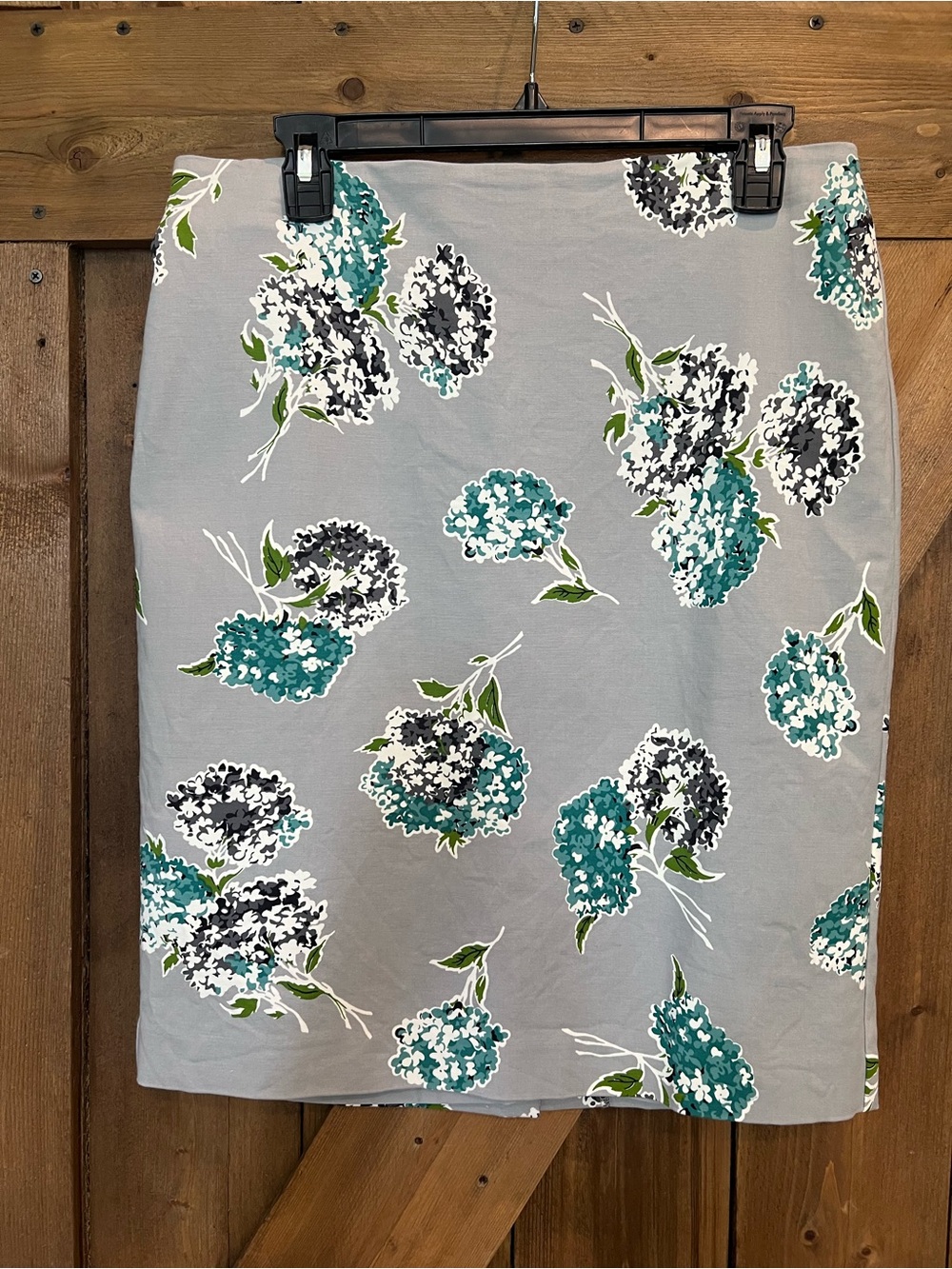 Ann Taylor Factory Teal Floral Pencil Skirt on Gray